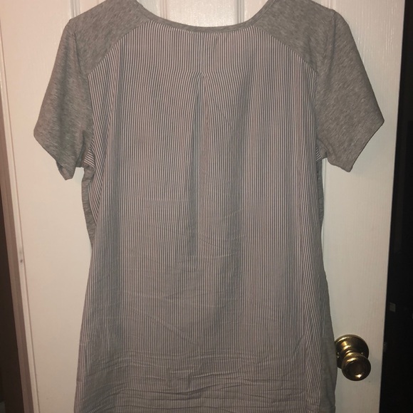 Grey shirt - Picture 2 of 2